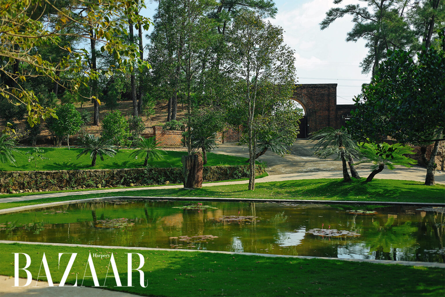 “Dream of Dreams” Group Exhibition, Poetic Amid the Ancient Capital of Hue