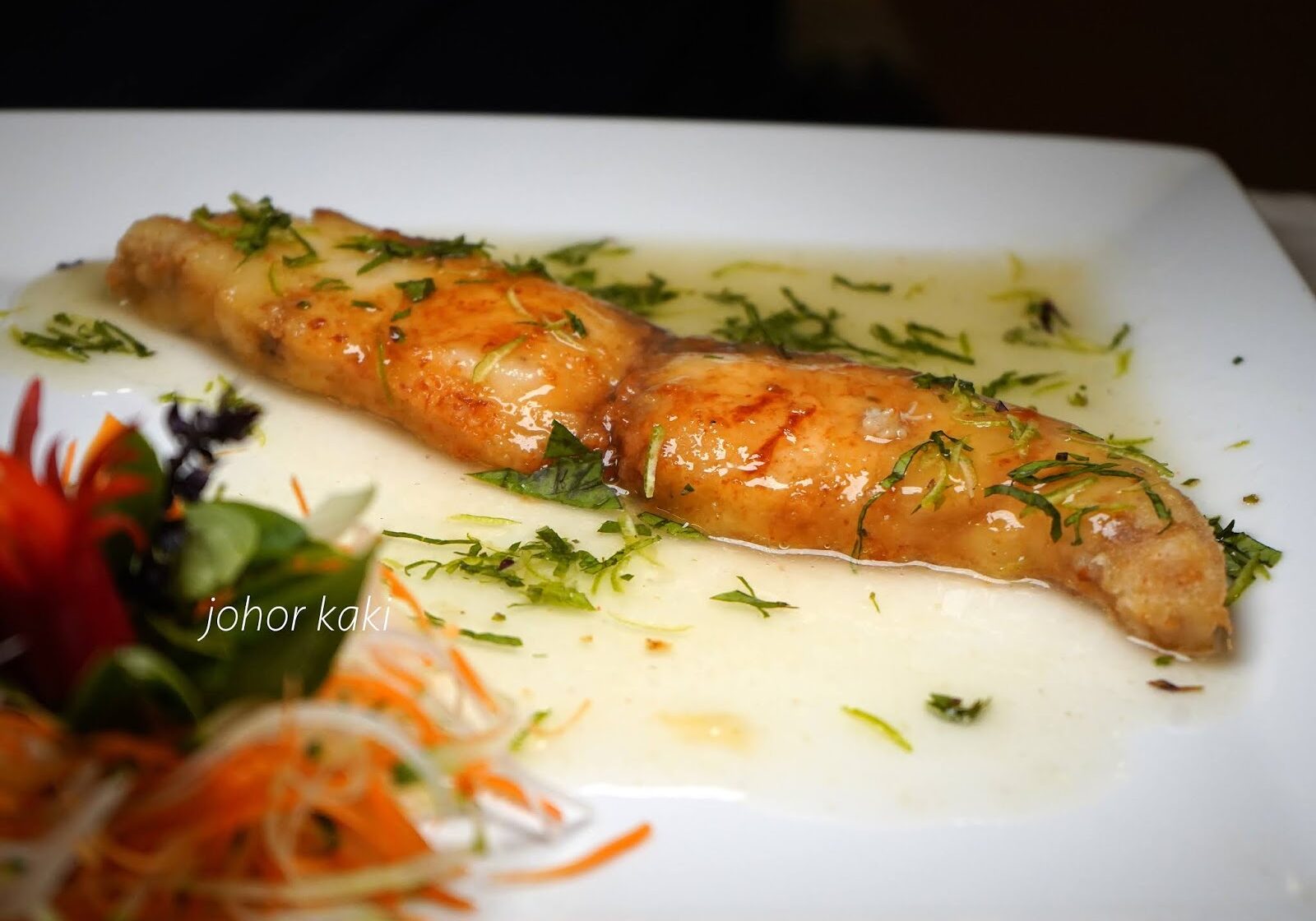 The Hue To Go by KF Seetoh | Royal Cuisine & Cultural Interview at Boi Tran Garden